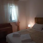 Lana Nečujam