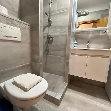 Lana Apartman