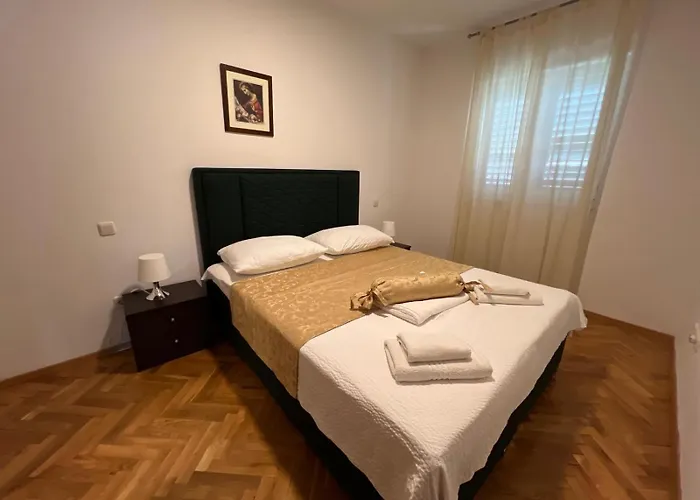 Lana * Nečujam