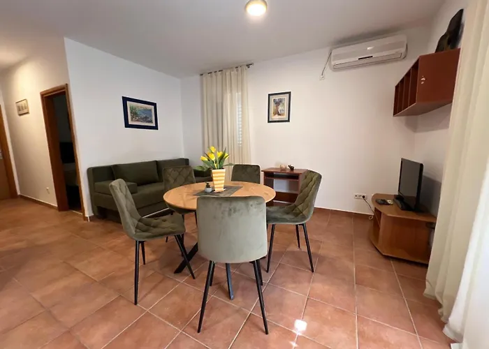 Lana Apartament