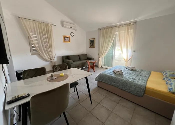 Lana Appartement Nečujam